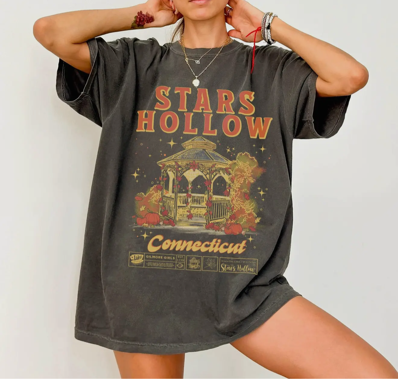 Stars hallow graphic tee